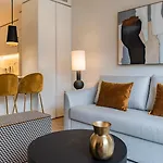 Apartment Deluxe 1 Bdr W/ Pool View By Lovelystay *