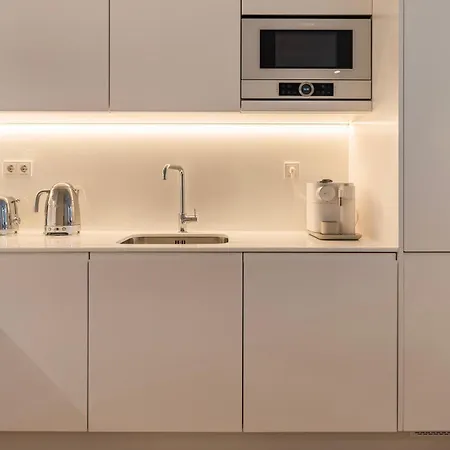 Deluxe 1 Bdr W/ Pool View By Lovelystay Daire *