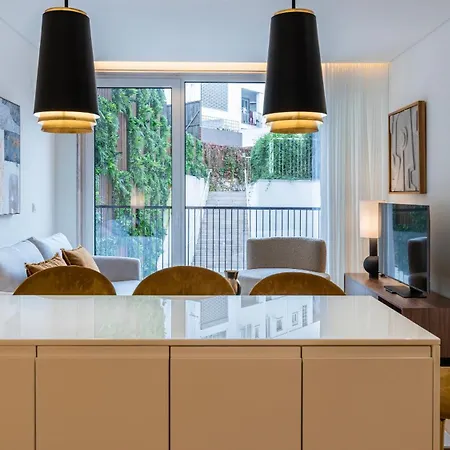 Daire Deluxe 1 Bdr W/ Pool View By Lovelystay