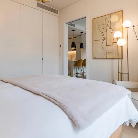 Deluxe 1 Bdr W/ Pool View By Lovelystay Daire *