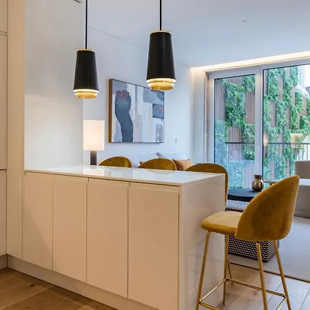 Lejlighed Deluxe 1 Bdr W/ Pool View By Lovelystay Lisboa