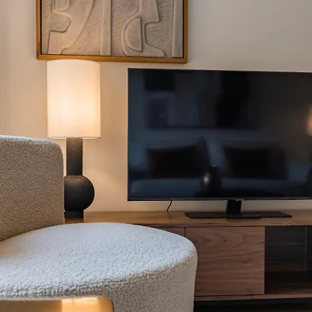 Deluxe 1 Bdr W/ Pool View By Lovelystay Lejlighed